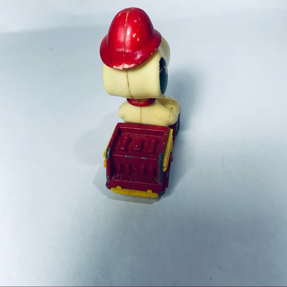 Snoopy firetruck metal truck vintage toy 1966 - Picture 5 of 7